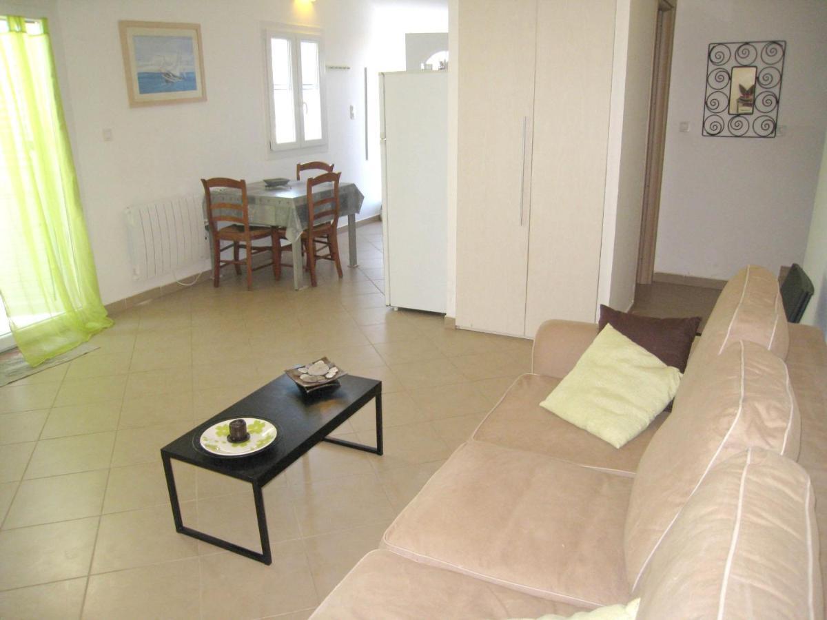 House With 2 Bedrooms In Borgo With Enclosed Garden And Wifi 50 M From The Beach Exterior photo