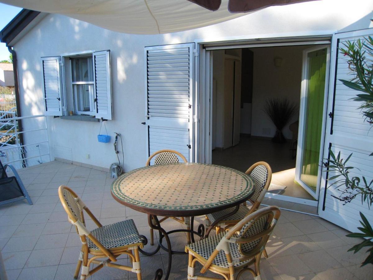 House With 2 Bedrooms In Borgo With Enclosed Garden And Wifi 50 M From The Beach Exterior photo